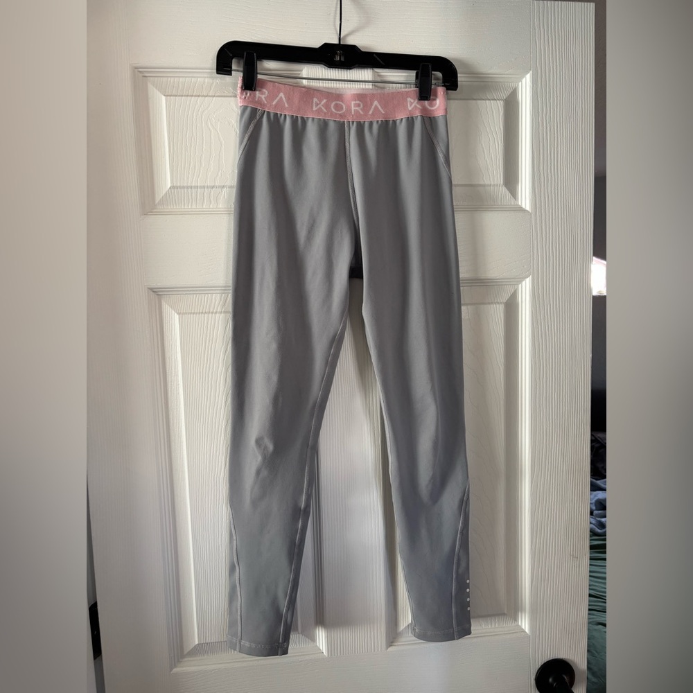 KORA Gray Leggings - Size small